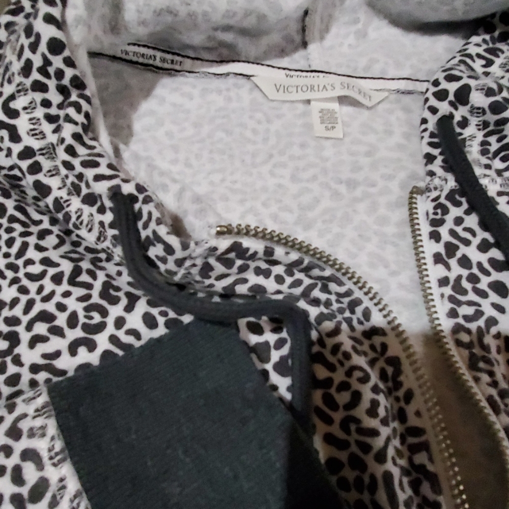 Jacket - Picture 3 of 3
